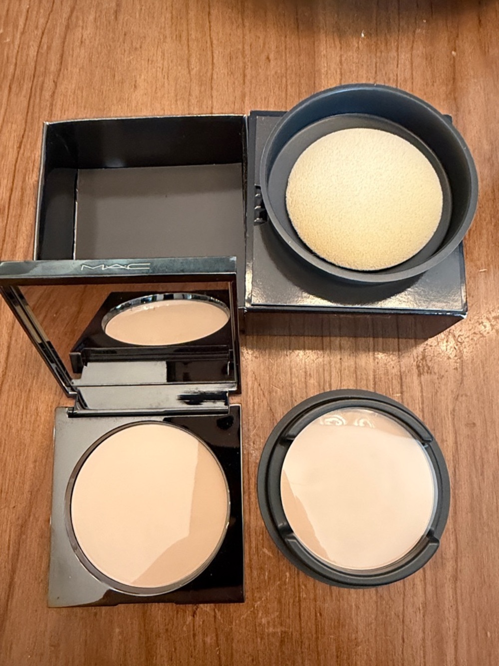 MAC Cosmetics Couture Collection Sheer Mystery Powder Medium